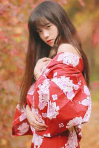 两女晚上共侍一夫爽