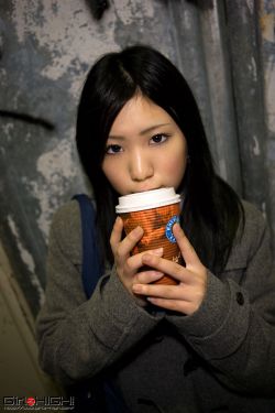 神女应无恙
